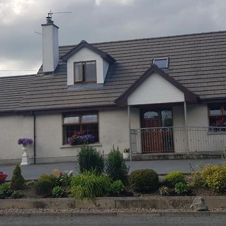 The Madden Guest House Gilford Exteriér fotografie